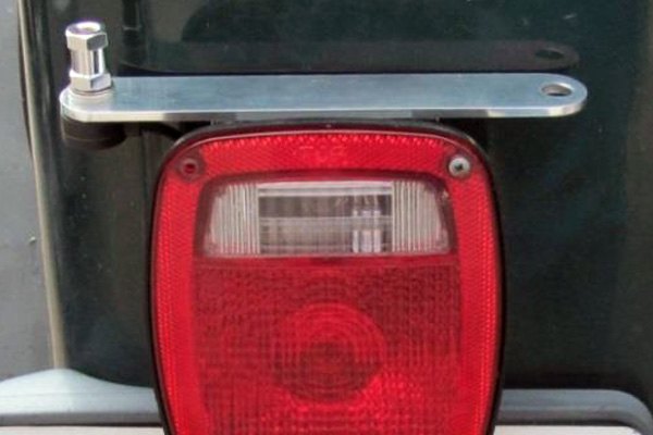 ProComm PC-A35-04Tail Light Antenna Mount with 18' Coax Cable